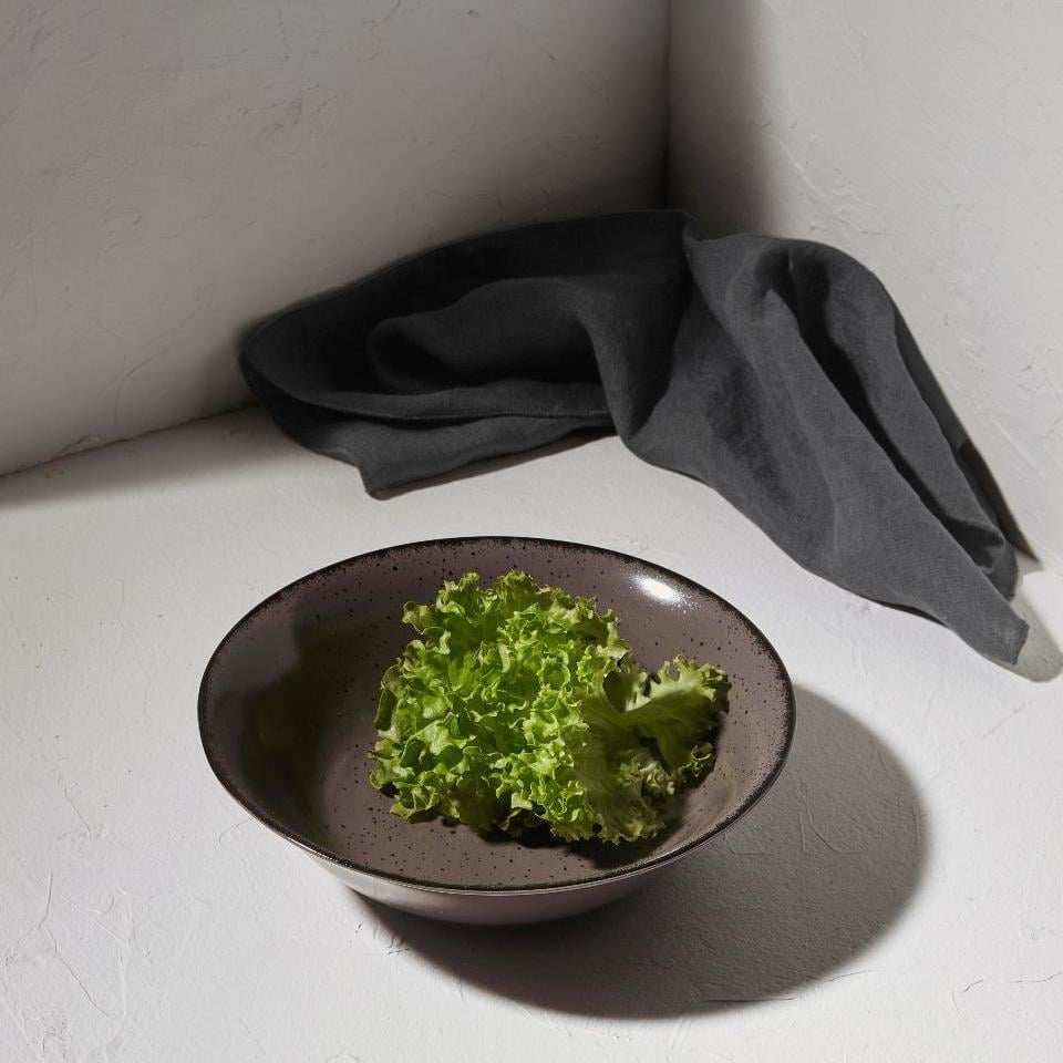 Чаши, чинии и купи Чаши, чинии и купи